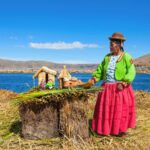 Lago Titicaca y sus islas flotantes: descubre la cultura Uros y Taquile Lago Titicaca islas